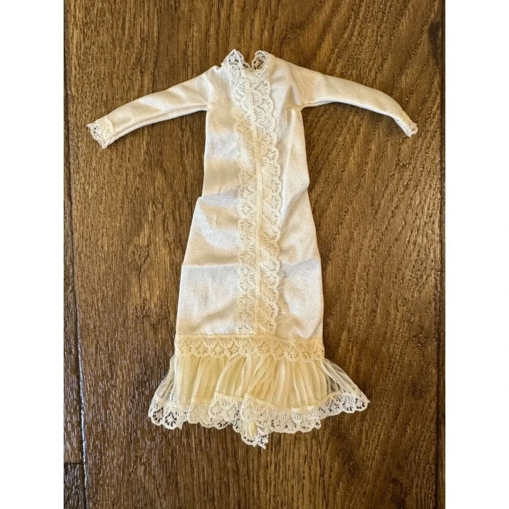 Vintage‎ 1981 Barbie Doll Designer Originals Fun N Fancy 3800 White Lace Dress